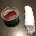 日本そば朝日屋 - まずは　お茶とおしぼり