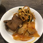 中華料理 成都 - 豚足、焼きそば、搾菜