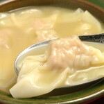 水炊き うちょうてん - うちょうてん水炊き餃子