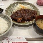 Nagoya Meibutsu Misokatsu Yabaton - ロースとんかつ定食 ¥1,310