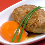 水炊き うちょうてん - ～大葉香る～　つくねの卵黄添え