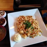 GOHAN-YA あたしんち - 大盛り納豆チャーハンプレート 1,500円(税込)。