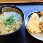 さぬきうどん 幸大 - かけうどん中　とり天、かき揚げ、いなり