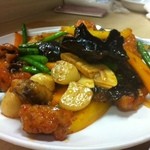 萬来園 - 天然鰻と野菜の豆鼓炒め