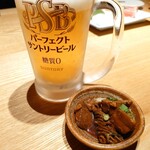 個室と海の台所 虎魚 - お通しと生ビール
