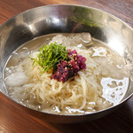 Plum and shiso Cold Noodles (1 serving)