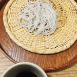 Akamadiyaasago - 胡麻切りの熱い蕎麦