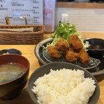 鮮魚と本格地酒 和創 さくらの庭 - 広島産カキフライ定食900円