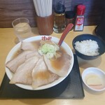 手打ちラーメン 清仁軒 - チャーシューメン1200円 ご飯130円