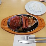 ジョイフル - 料理写真:どどーんと大きなミックスグリル 1098円