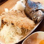 平塚漁港の食堂 - アジフライ、えぼ鯛塩焼き