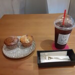 Ichi Cafe 2 - マフィンとアメリカーノ(アイス)