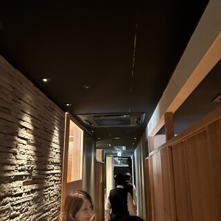 個室の湊  すし居酒屋 湊 諏訪交番前店 個室 - 楽天ぐるなび