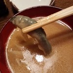 駒形どぜう - どぜう汁、どぜう様がまるごと入っています。