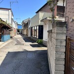 安兵衛 - 路地の先にタンメン餃子の一番