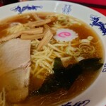 Tetsu Chiyan - 魚介系は感じない、昔ながらの"ガラ"系出汁のラーメンスープ。