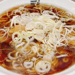 山系無双 烈火 - 四種の魚介醤油らーめん②