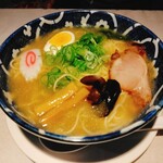 魚介拉麺 大勝軒 - 料理写真:比内地鶏の塩ラーメン