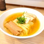 らぁ麺 麦造 - 料理写真:白醤油らぁ麺