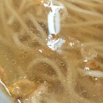 ラー麺専門店 こしがや - 揚げネギとコク深いスープ