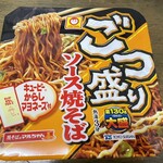 ウエルシア - たま〜に食べたくなる。マルちゃんごっつ盛りソース焼きそば！