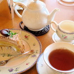 ケーキセット945円