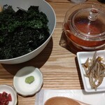 Ochaduke onigiri yamamotoyama - 海苔茶漬け
