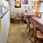 安兵衛 - 奥のテーブル席へ