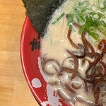 Makotoya - 牛じゃんラーメン870円　左