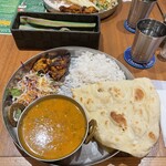 インドスパイス BAR 宇宙脳レストラン チチル&シシリ - 　カレー(ダル)セット。