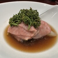 日本料理 かしづき - 花山椒　伊良湖黒牛　天然山菜