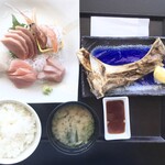 三崎「魚市場食堂」 - 