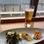 鵠沼パスタダイナー スプーン - ビールと前菜