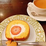 森のらくだ - ミルクティーとケーキ