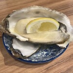魚と酒 はなたれ 横浜東口店 - 岩手県産ま牡蠣