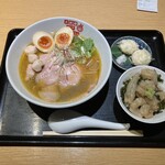 #新宿地下ラーメン - 来ました！