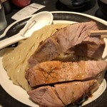 麺屋武蔵 武骨相傳 - 2024/4/7 ランチで利用。濃厚厚切りローストポークつけ麺(1,850円)