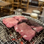 炭火焼肉ホルモンさわいし - 