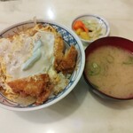 Akebono - かつ丼1000円