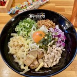 Mazesoba Aigato Maranai Toriko - TRICOまぜそば（味変用のうまい棒とミニダイブ飯付き）900円。具沢山で味変のうまい棒も正解！ダイブ飯で最後まで美味しい一杯でした。