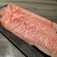 近江うし焼肉 にくTATSU 日本橋室町店 - 極上ロースの焼きすき