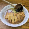 亀きん食堂 - トンカツラーメン　旨そうでしょー(๑>؂<๑)んまい♪