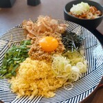 えびすそば - 麻辣まぜ蕎麦＋赤辛鶏めし