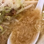 大慶 阿佐ヶ谷店 - スープは背脂ちゃっちゃ系