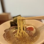 貝と地鶏だしのらぁ麺 ちょろ - 