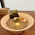 貝と地鶏だしのらぁ麺 ちょろ - 