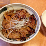 Tokachi Butadon Ippin - 豚丼ご飯少なめセット