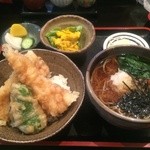 富士見庵 - ミニミニセット（穴子天丼＋おろしなめこそば）　900円