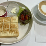 THE-O COFFEE&BREAD - Steam bread、カフェラテホット