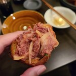 Izakaya Chinchikurin - コンビーフユッケオンザバゲット